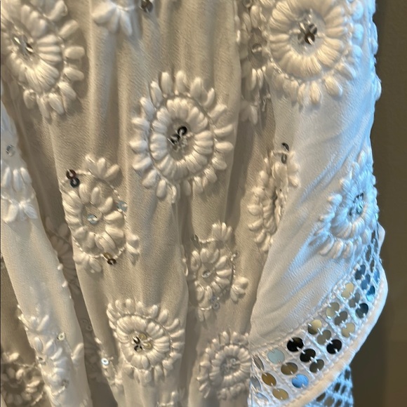 Soft Surroundings White Floral Embroidered Cover Up - Picture 3 of 6